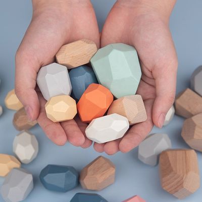 Steine balancieren die Zahl-Holzklötze, die für Kleinkinder 36pcs eingestellt werden