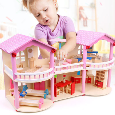 24cm rosa Mini Wooden Doll House Toys traditionelles gefärbt