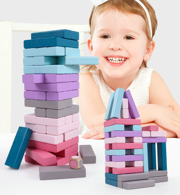 Balancieren Sie 48pcs färbte hölzerne Domino-Blöcke stapelte Regenbogen-pädagogische Spielwaren