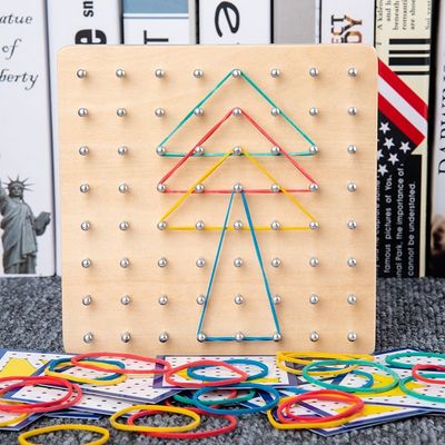 Bindungs-Nagel-hölzernes Mathe-Toy Math Wooden Blocks Montessoris der Kind15cm grafisches Brett