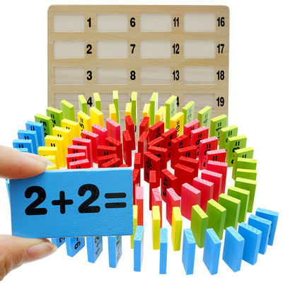 Stellten hölzerne Domino-Blöcke des basswood-120pc die Sammlung ein, die Montessori errichtet
