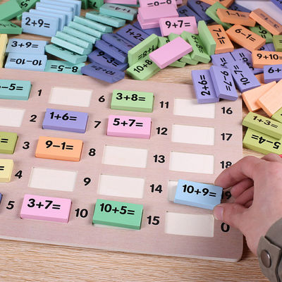 Domino-Blöcke Montessori-Mathe-Blöcke der Mathematik-4.5cm hölzerne