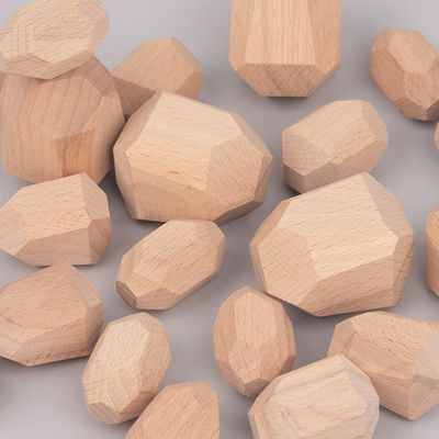 Nordischer hölzerner Stein Montessori, der Spiel-kreative hölzerne Spielwaren stapelt