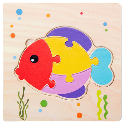Montessori-Spiele, die Baby Tiere spielt, handeln Kinder 3D hölzernes Karikatur-Erkennen-Puzzlespiel Toy Matching verwirrt