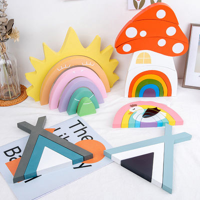 Nicht giftiger 22cm Regenbogen-Stapler hölzerne kreative hölzerne Spielwaren Montessori