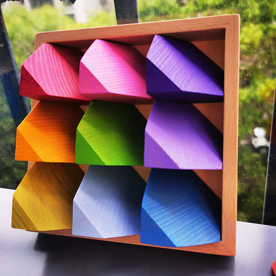 Regenbogen-hölzernes Blumen-Puzzlespiel-hölzerner Stein 2300g 4cm, der Spiel stapelt