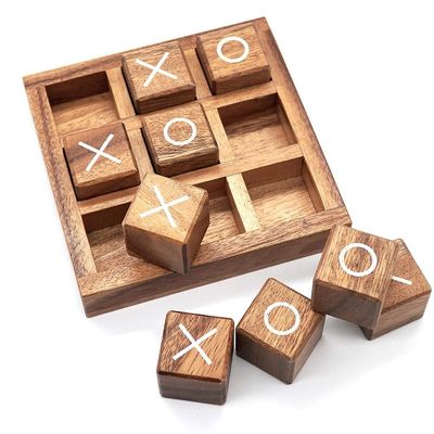 Hölzernes XO Spiel der pädagogischen Elternteil-Kinderinteraktions-