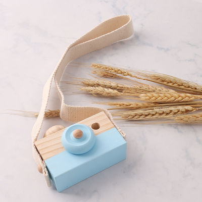 Buche hölzerne Montessori-Halsketten-Kamera hängend für Baby