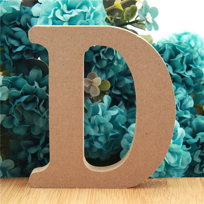 Ungiftiges stehendes 3.94in hölzernes Buchstabe-Alphabet für Hochzeit