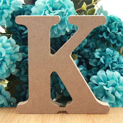 Ungiftiges stehendes 3.94in hölzernes Buchstabe-Alphabet für Hochzeit