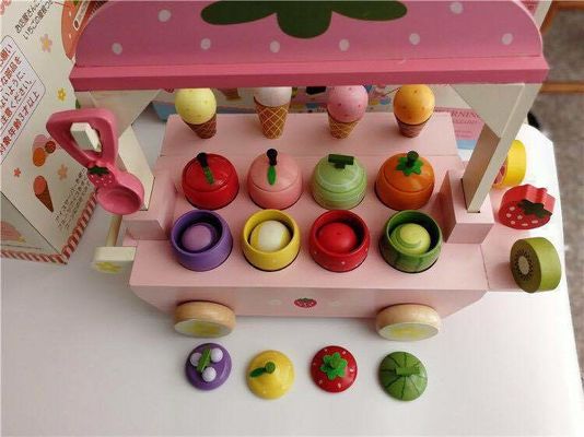 Die Simulations-Eistüte-Maschine der Kinder hölzerne