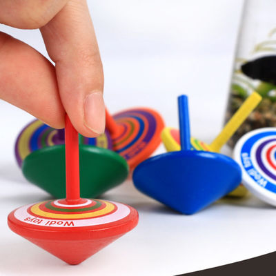 Kinderregenbogen-hölzerner Kreiselkompaß Toy Wheel For Stress Relieving