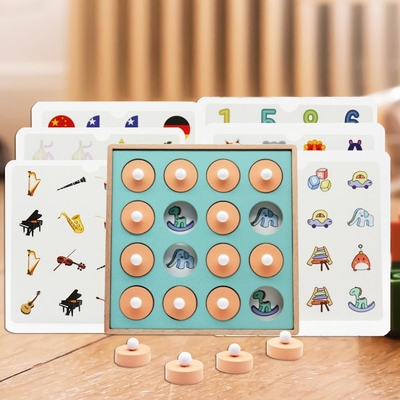 Gedächtnis-Match-Schach-Kinder spielt Früherziehung für Vorschulfamilien-Jungen-Mädchen