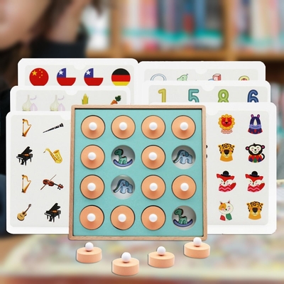 Gedächtnis-Match-Schach-Kinder spielt Früherziehung für Vorschulfamilien-Jungen-Mädchen