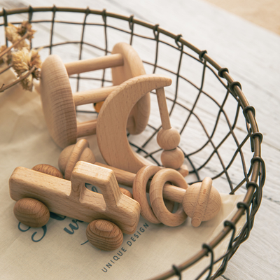 4 PC/Satz-Baby spielt musikalisches neugeborenes Geschenk natürliches hölzernes Geklapper Teether