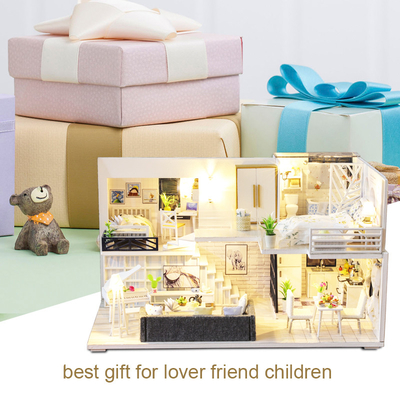 Hölzerne Puppenhaus-Miniaturmöbel Kit For Children Birthday DIY