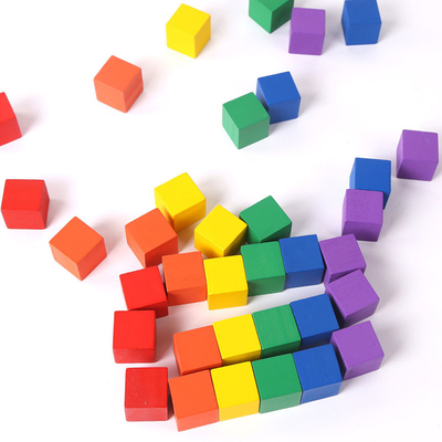 Bunte hölzerne Würfel-Bausteine Toy Baby Color und geometrische Form-hölzerne pädagogische Spielwaren für Chil