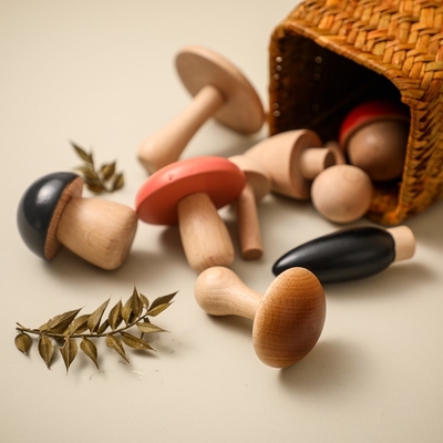 Pilz-Form-Holzklötze für die Kinder pädagogisch