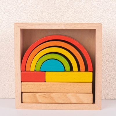Hölzernes Stapler-Verschachtelungs-Puzzlespiel blockiert Montessori, der Spiel für Vorschule stapelt