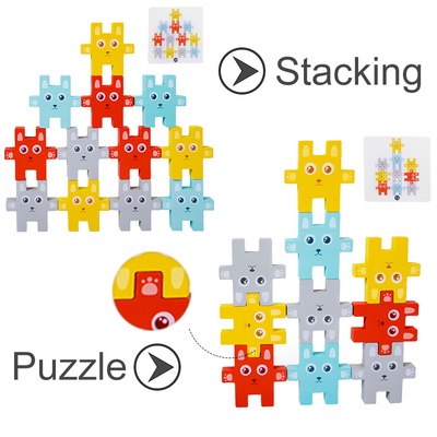Kind-Montessori-Tier, das balancierende Spiele Block-Spielwaren-Kaninchen Jenga stapelt