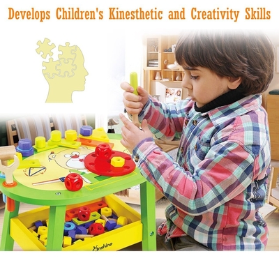 Die Karikatur-Bärn-Werkzeug-Tabellen-Puzzlespiel-Schlüssel-Schrauben-Befestigungsring der Kinder hölzerner